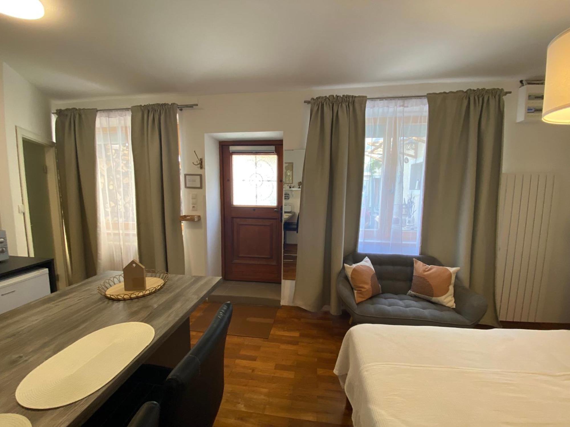 Im Wienerwald - Moedling Apartment Modling